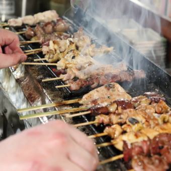 飲み放題付３５００円生ビール有２時間（LO３０分前）本格焼鳥１人４本、料理５品のライトコース