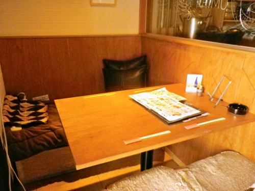 4人用のソファ席