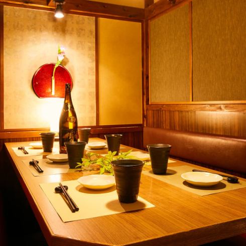 We have modern Japanese table seats with an outstanding atmosphere.