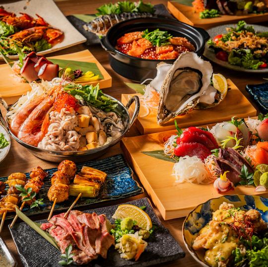 使用日本海食材的超值無限暢飲套餐3,000日元起。有包房、當地酒、當地美食。