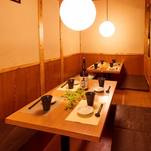 Private room space: Maximum 80 people