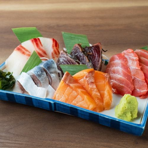 Assortment of 5 kinds of sashimi