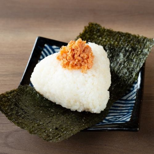 Traditional rice ball (plum or salmon)