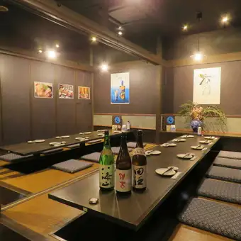 ～32名迄。大人数宴会、忘年会・歓送迎会にご利用下さい