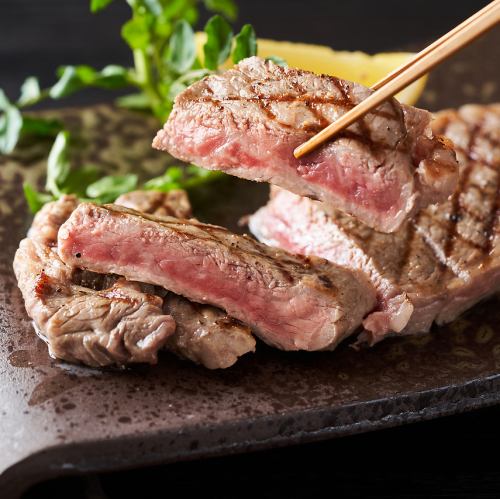 新宿で肉料理と言えば…!!飲み放題もあり◎