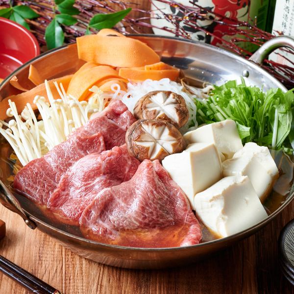 We are fully equipped with winter hot pot! There are three types of hot pot courses that you can choose from! We have cherry blossom hot pot, horse meat sukiyaki hot pot, and we are sure to satisfy you!
