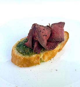 Bizen roast beef with garlic toast