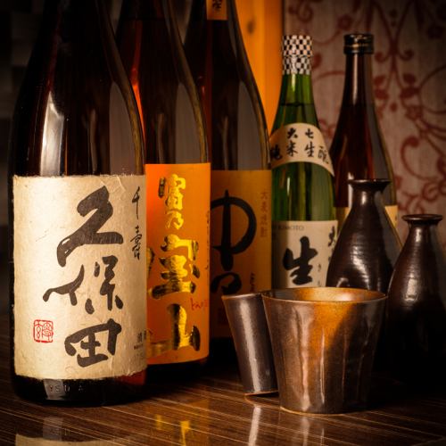 我们还有来自世界各地的清酒，非常适合创意日本料理◎