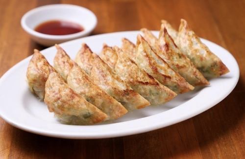 "Specialty" Grilled Gyoza ~Full of Umami~