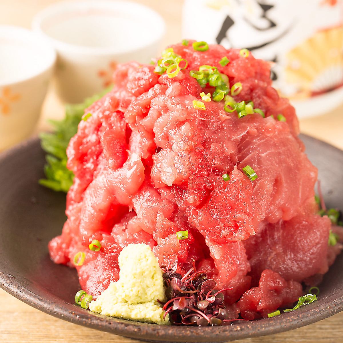Throw away the stereotypes! Overturn the common sense of your tuna! The famous tuna drop is 100 yen !!