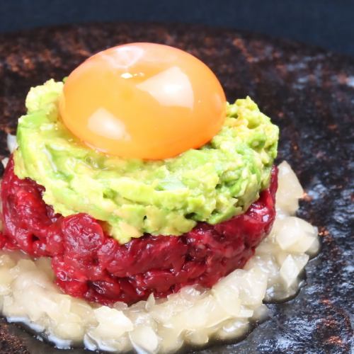 Avocado and horse meat salted yukke