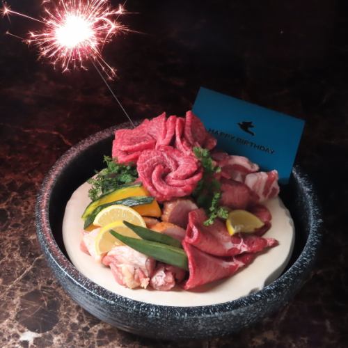 【前日までの要予約】★お祝い肉盛りプレート★メディアにも多数取り上げられ話題沸騰