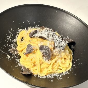 Black truffle carbonara