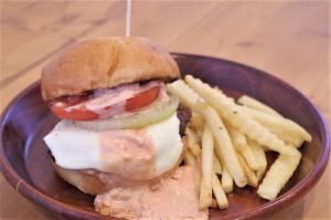 mozzarella cheese burger