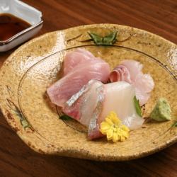 ＜ランチ＞おまかせコース8,800円◇天然魚にこだわった握り10貫がおもてなし。お椀物やデザートまで