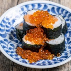 Salmon tekka with salmon roe