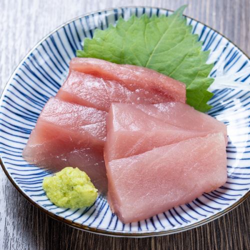 Tuna sashimi