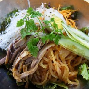 ビビン麺
