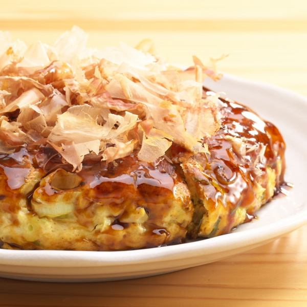 【看板メニュー】メレンゲが入ったふわとろお好み焼き！