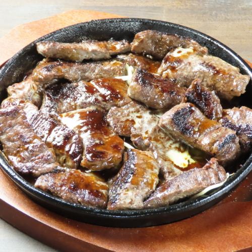 ≪利益度外視!赤字覚悟の人気No,1メニュー!≫上質な肉の旨味が口いっぱいに溢れる♪”牛ハラミステーキ”