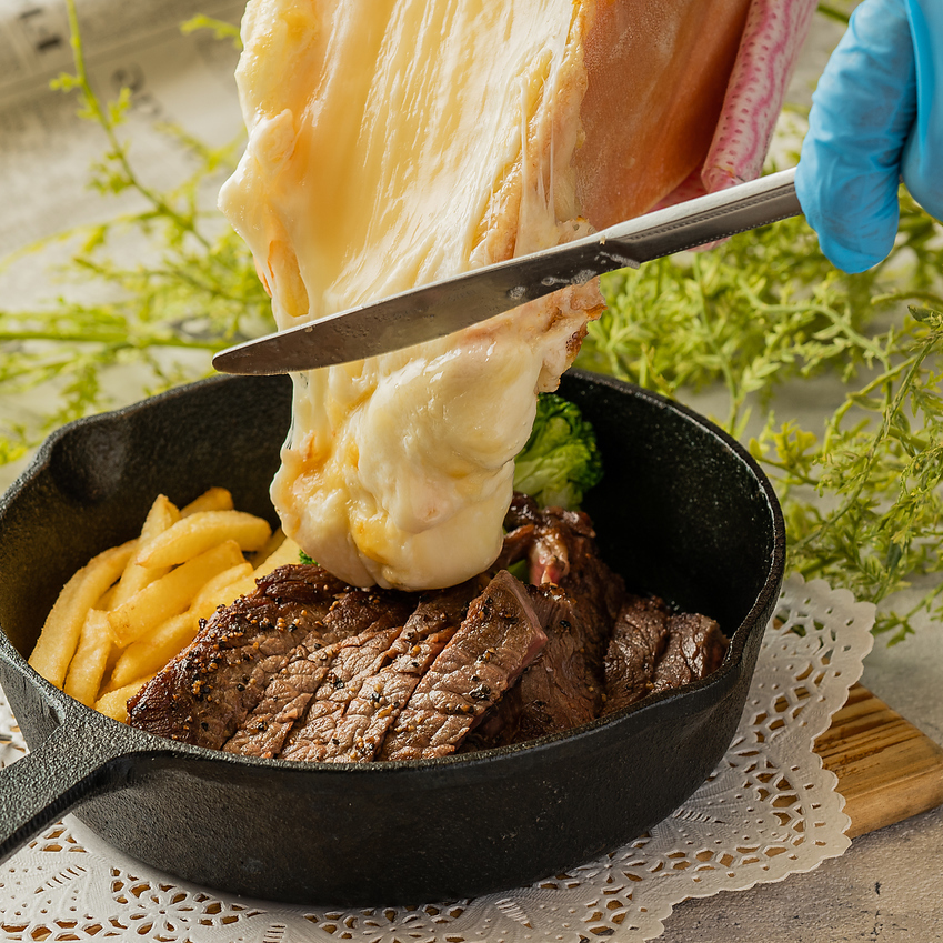 ★花畑牧場ラクレットチーズ×お肉★おいしいお肉とチーズのお店