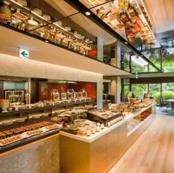 平日ランチ【100年庭園ランチビュッフェ】開催!!(5/7～)
