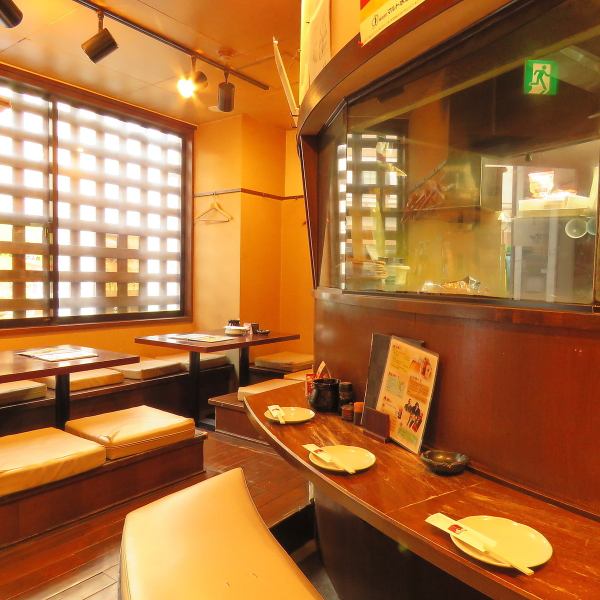 [Counter seats / person ~] Popular counter! You can enjoy the realism of grilling yakitori ♪ It's also a lively and fun atmosphere