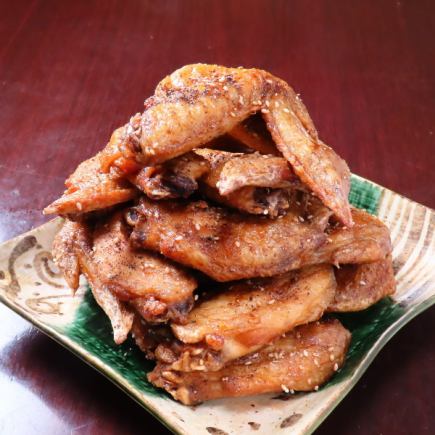 【全7品】【3、4月限定】【月曜日火曜日限定】名古屋名物手羽先食べ飲み放題コース4980円！！