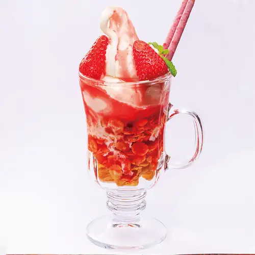 ストロベリーパフェ
