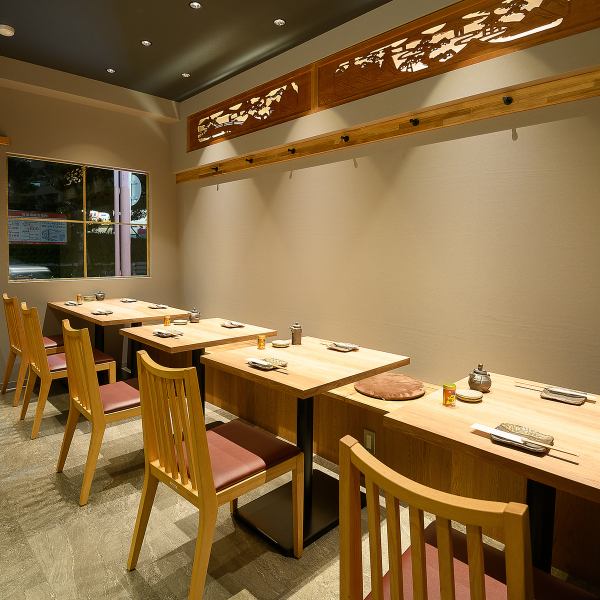 [Perfect for a casual drinking party◎] The comfortable table seats can be used for a variety of dining occasions.◎It is close to Kintetsu Yao Station and boasts a homely atmosphere that makes it easy to stop by anytime♪