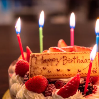 我们可以帮助您庆祝生日、周年纪念日等。