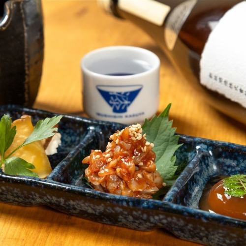 We are waiting for you with a dish that goes well with Japanese sake.