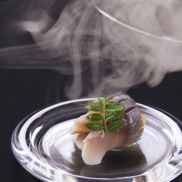 [Super Instant Smoked] Appetizer (Shime mackerel and apple/chicken prosciutto and pear)