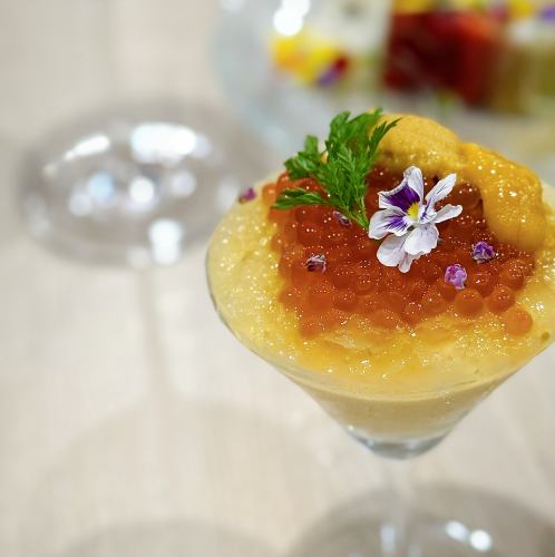 ウニとイクラの冷製フラン カクテル仕立て