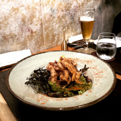 カラマリ(イカ)フリット フレッシュレモンとパプリカパウダー