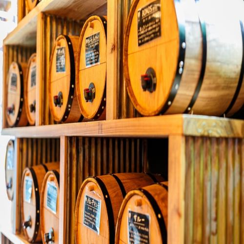 Barrel wine, a wide variety of specialty drinks