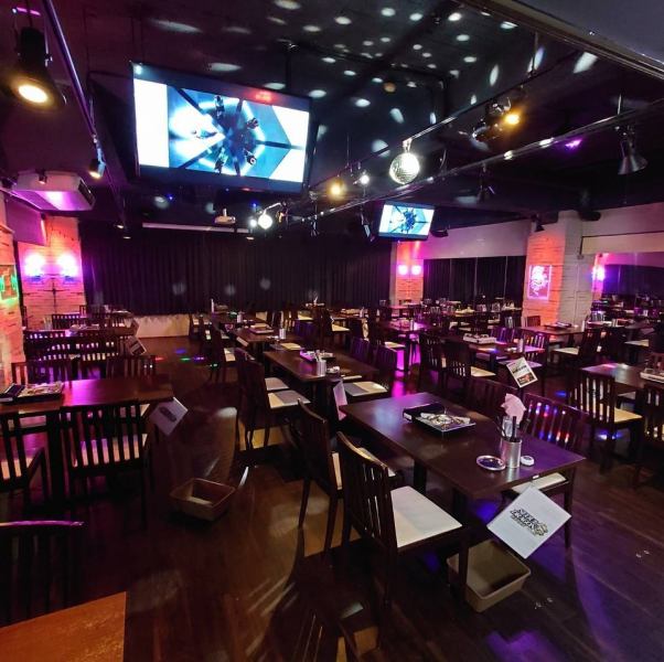 K-POP listening in a club-like atmosphere is the best ♪ Enjoy delicious food and drinks while dancing!