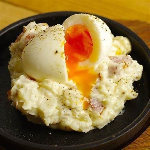 ★親父の手作りポテトサラダ～半熟卵添え～