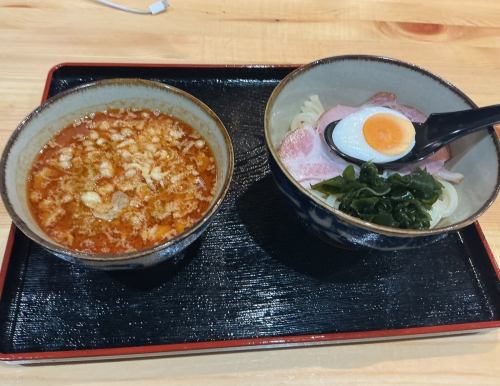 胡麻坦々肉つけうどん