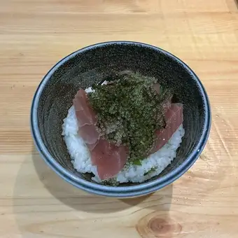 沖縄近海生まぐろ丼