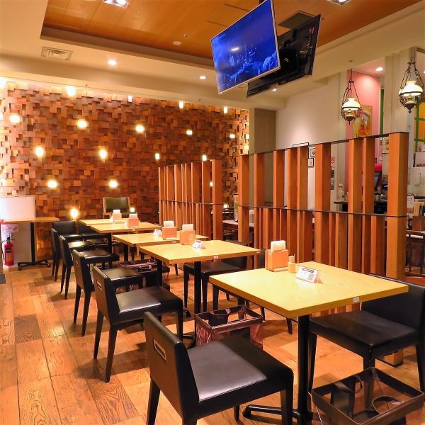 月～土は22:00(L.O.)まで営業しております。カツ飲みセットや、福井のお酒おすすめ三種飲み比べセットなどもご用意しておりますので、お仕事でちょっと遅くなってしまった時でも、気軽にお腹を満たしにお越しください。"奏す庵"自慢のワセカツ&接客で、心地よくお過ごしいただけるよう、おもてなしいたします。
