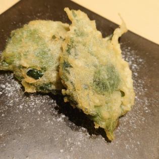 カニ味噌大葉天ぷら