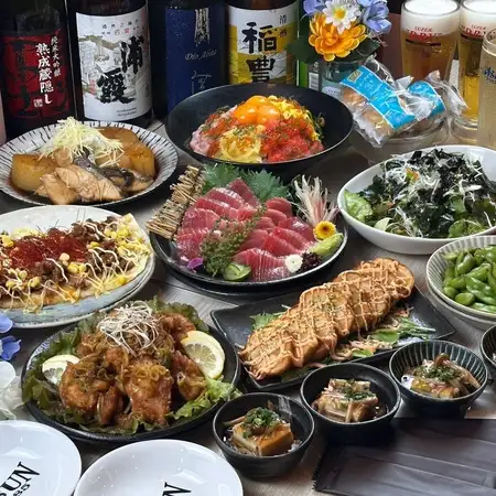 For those who prefer not to have hot pot, this is for you!! A generous serving of Misaki tuna & a luxurious gout-inducing rice bowl to finish off! [2-hour all-you-can-drink included, 5000 yen including tax]