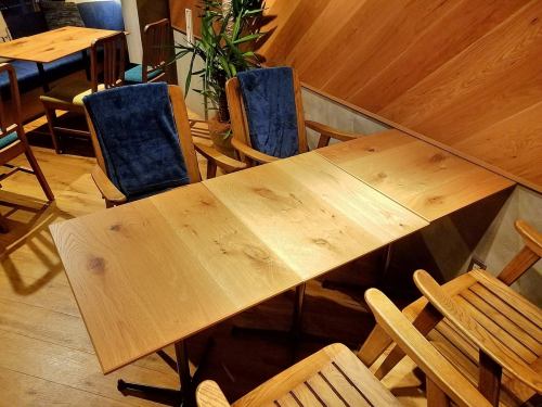 Seats that can be used widely at the table are suitable for 2 to 6 people ♪