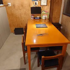 Table seating available for small parties.It can seat up to 6 people.