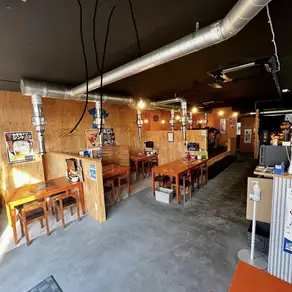 We can accommodate up to 40 people for private bookings! We also have great value courses and all-you-can-drink options, so please feel free to ask us!