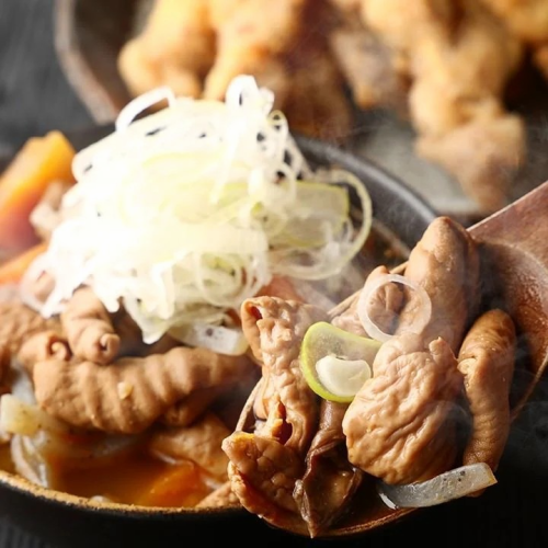 ほっこり旨い！居酒屋と言えば定番【もつ煮込み】