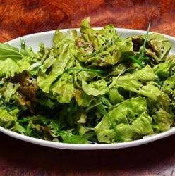 Green salad with black sesame