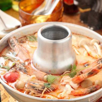 ★Reservation required★ [Puan carefully selected banquet course] 6 dishes of authentic Thai cuisine including Tom Yum Goong! 90 minutes of all-you-can-drink included