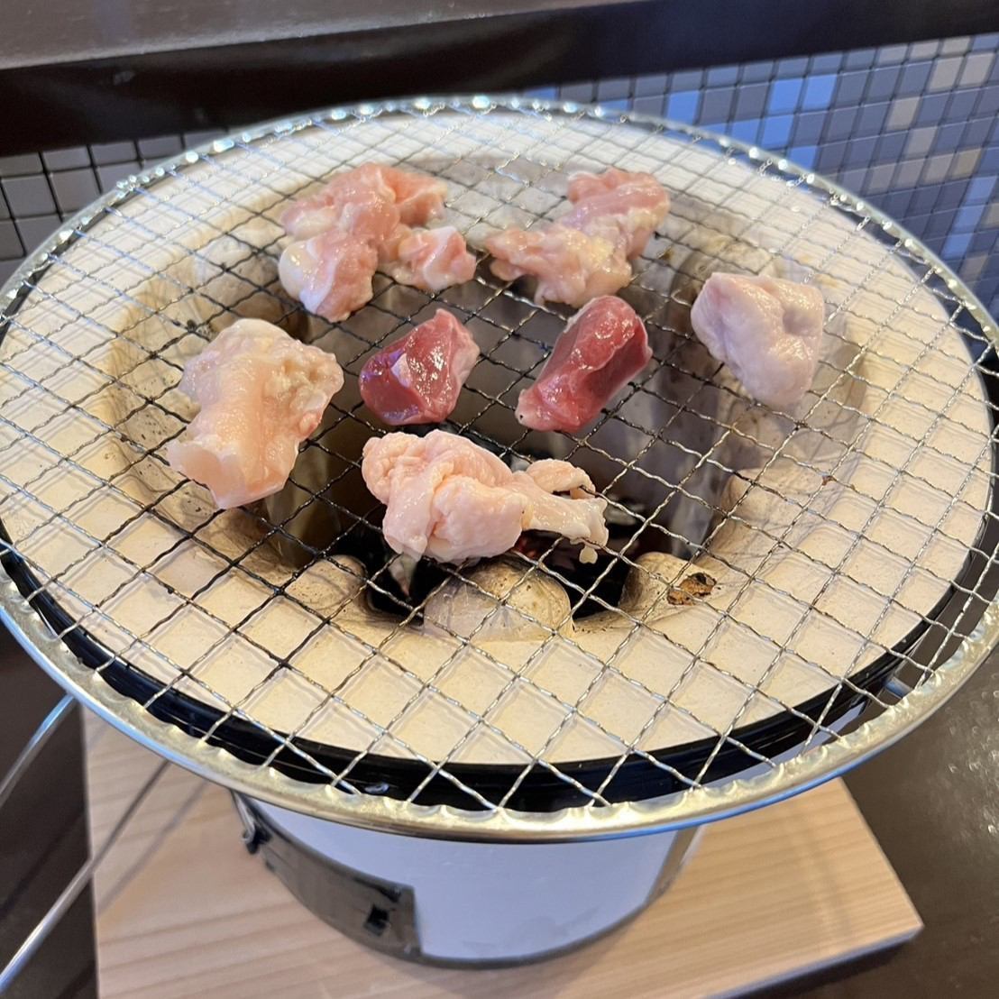 名古屋の市場で仕入れた鶏肉を存分に使用しております！